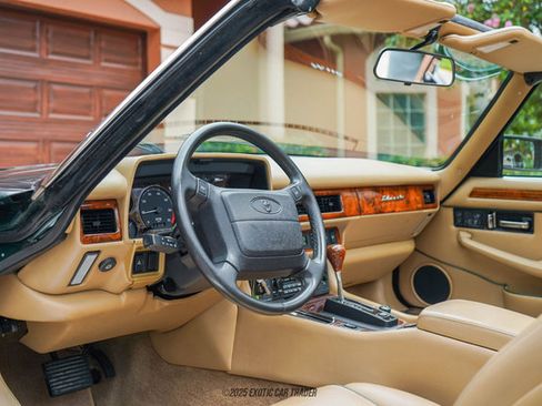Used 1994 Jaguar XJS V12 Convertible image 33