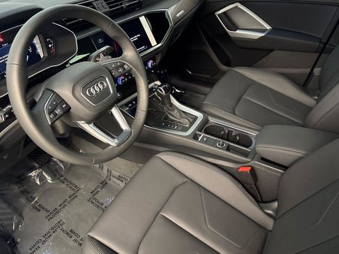 Used 2025 Audi Q3 2.0T Premium w/ Convenience Package image 10