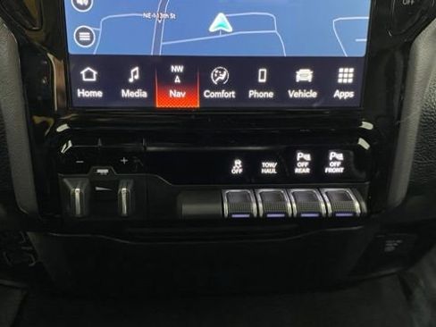 Used 2023 RAM 1500 Laramie image 36