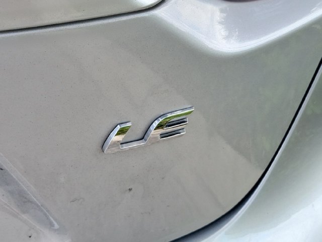 Used 2026 Toyota Corolla LE FWD image 5