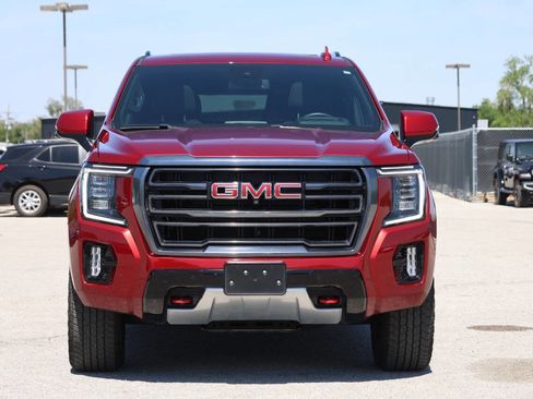 Used 2024 GMC Yukon AT4 w/ Technology Package AWD/4WD image 2