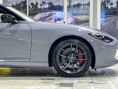 Used 2024 Nissan Z Performance w/ Floor Mat Package image 31