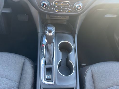 Used 2019 Chevrolet Equinox LT image 30