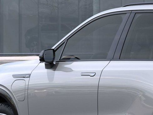 New 2026 Cadillac Vistiq Sport image 13