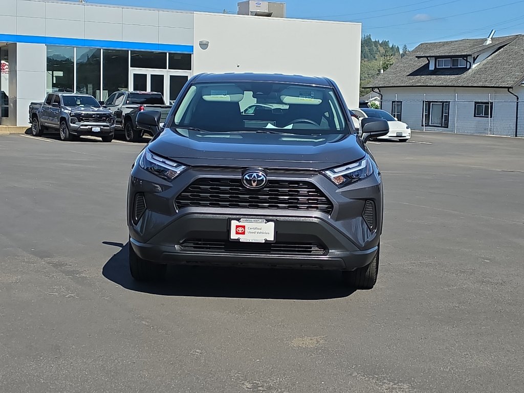 Certified 2025 Toyota RAV4 LE AWD/4WD image 3