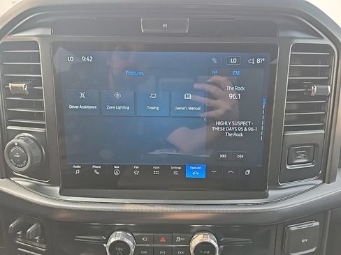 Used 2025 Ford F150 Lariat AWD/4WD image 27