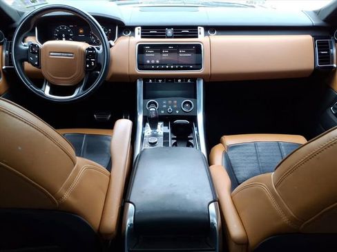 Used 2019 Land Rover Range Rover Sport HSE Dynamic image 9