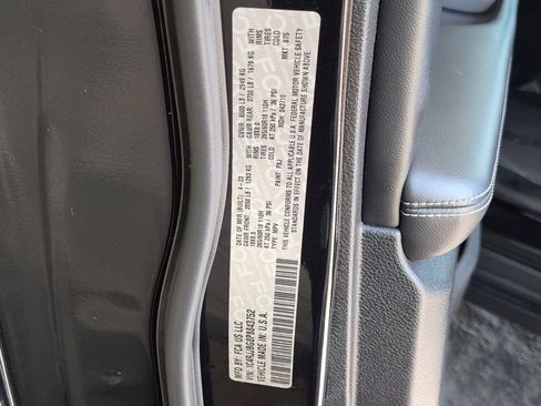 Used 2023 Jeep Grand Cherokee L Limited RWD image 31