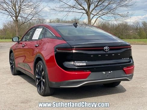 Used 2025 Toyota Crown Platinum image 5