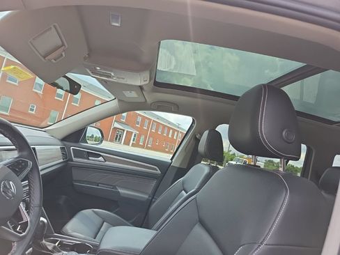 Used 2023 Volkswagen Atlas Cross Sport SEL AWD/4WD image 14