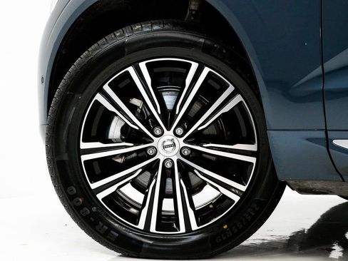 Used 2022 Volvo XC60 B5 Inscription w/ Advanced Package image 29