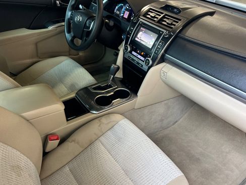 Used 2014 Toyota Camry LE FWD image 15