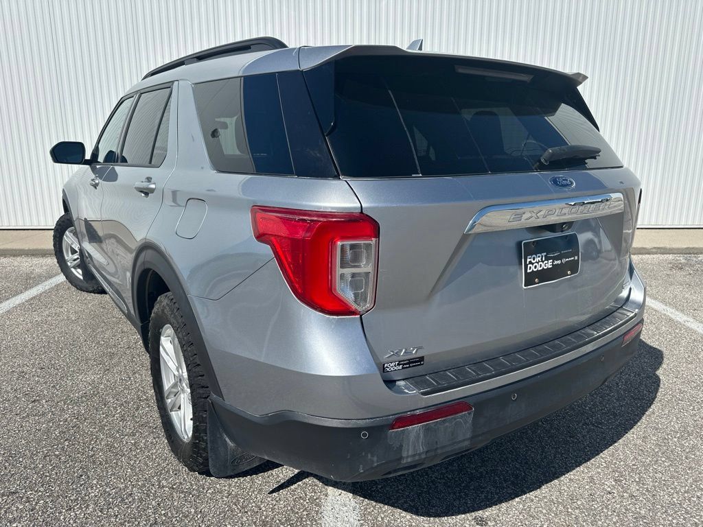 Used 2020 Ford Explorer XLT w/ Comfort Package AWD/4WD image 5