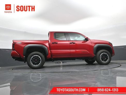 New 2026 Toyota Tacoma TRD Off-Road AWD/4WD image 32