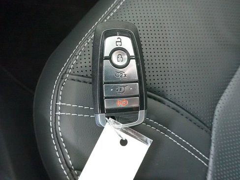 Used 2025 Ford Mustang Mach-E Premium AWD/4WD image 22