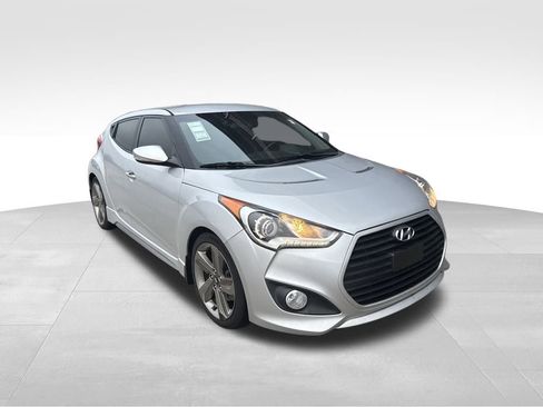 Used 2015 Hyundai Veloster Turbo image 6