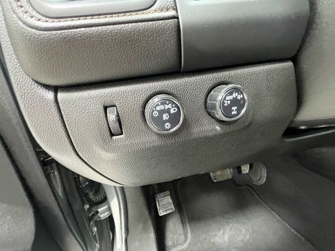 Used 2021 GMC Canyon AT4 w/ Driver Alert Package image 16