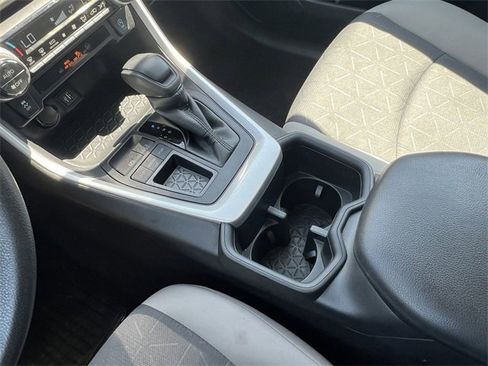 Used 2024 Toyota RAV4 XLE image 25