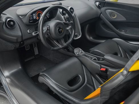 Used 2019 McLaren 600LT image 2