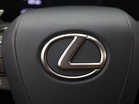Used 2024 Lexus NX 250 FWD w/ Towing Package (2000 Lbs) image 25