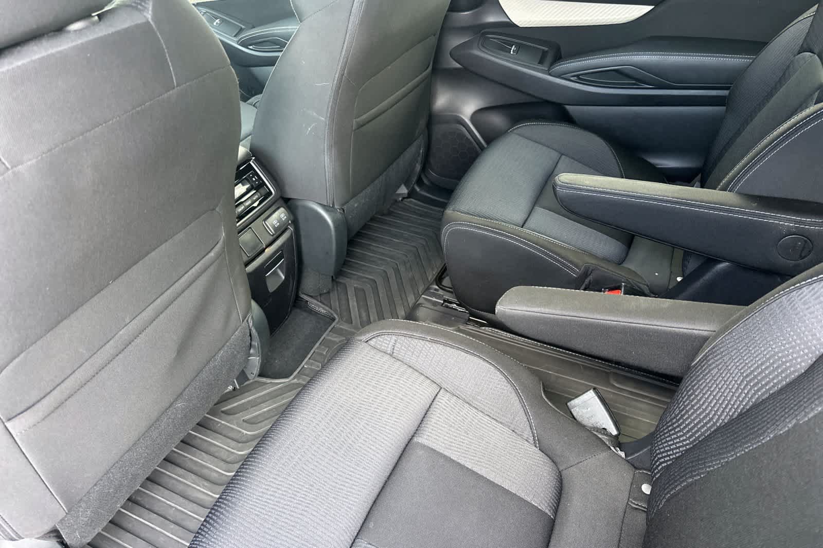 Used 2022 Subaru Ascent Premium w/ Convenience Package AWD/4WD image 4