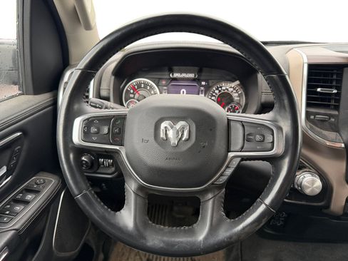 Used 2022 RAM 1500 Laramie AWD/4WD image 14
