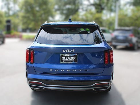 Certified 2022 Kia Sorento SX FWD image 8