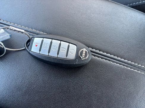 Used 2025 Nissan Altima 2.5 SV FWD image 24