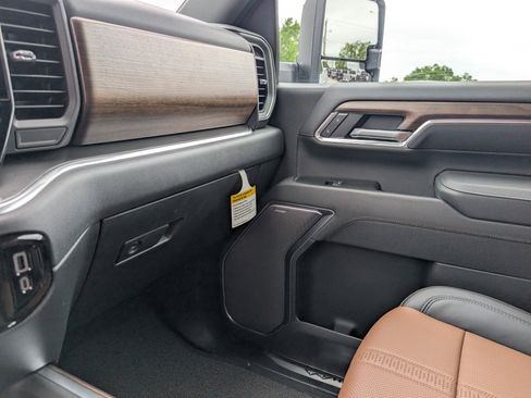 New 2026 Chevrolet Silverado 2500 High Country w/ Technology Package AWD/4WD image 31