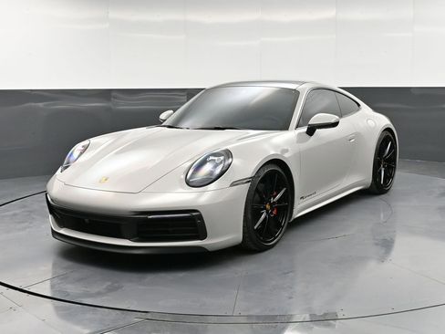 Certified 2020 Porsche 911 Carrera 4S image 6