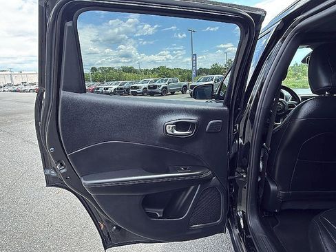 Used 2020 Jeep Compass High Altitude AWD/4WD image 23