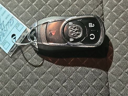 Used 2022 Buick Encore Preferred w/ Safety Package AWD/4WD image 39