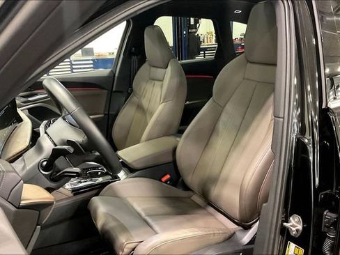 Used 2025 Audi Q5 Premium Plus w/ Premium Plus AWD/4WD image 25