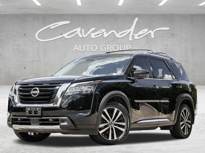 Used 2023 Nissan Pathfinder Platinum