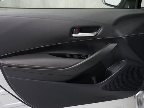 Certified 2025 Toyota Corolla SE image 31