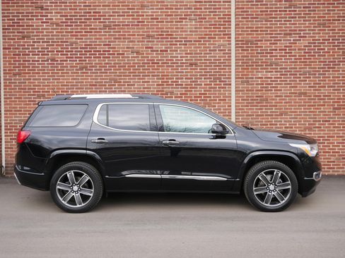 Used 2017 GMC Acadia Denali w/ Technology Package image 26