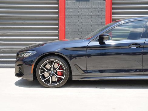 Used 2023 BMW 540i w/ M Sport Package RWD image 8