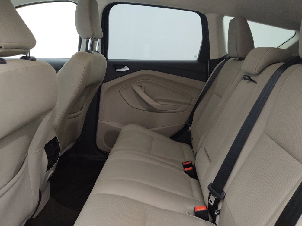 Used 2019 Ford Escape SE FWD image 18