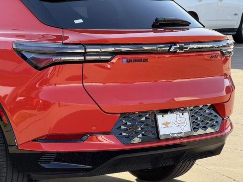 New 2026 Chevrolet Equinox EV RS image 6