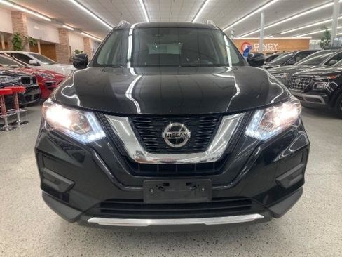 Used 2020 Nissan Rogue SV AWD/4WD image 3