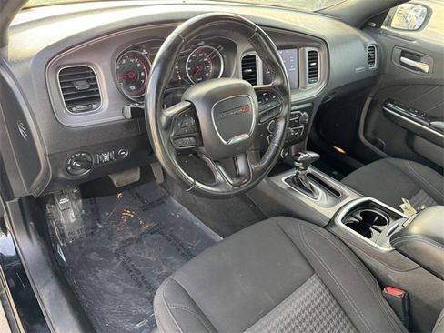 Used 2023 Dodge Charger SXT image 9