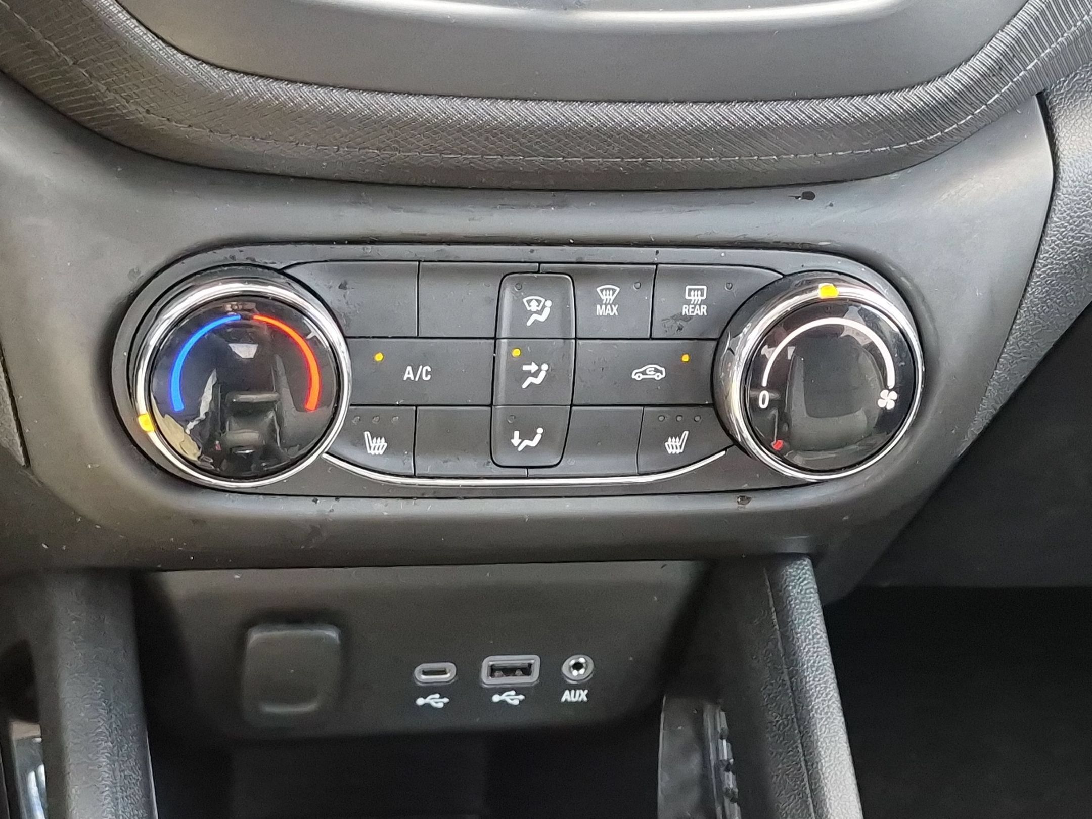 Used 2023 Chevrolet TrailBlazer LT FWD image 24