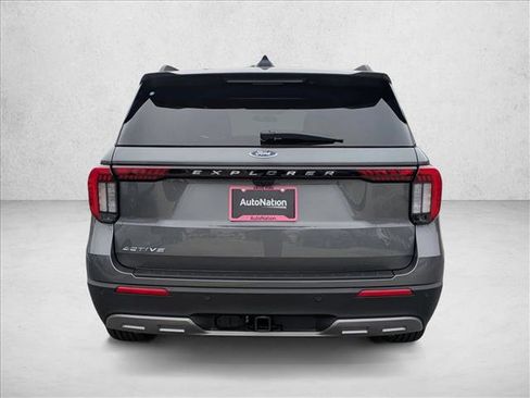 New 2026 Ford Explorer Active image 9