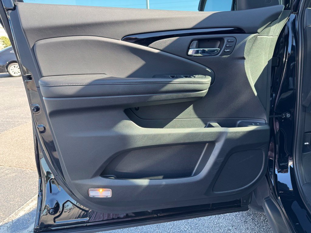 Used 2022 Honda Pilot Touring image 14