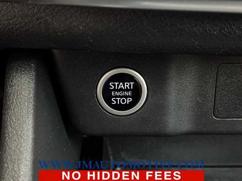 Used 2022 Nissan Rogue SV AWD/4WD image 38