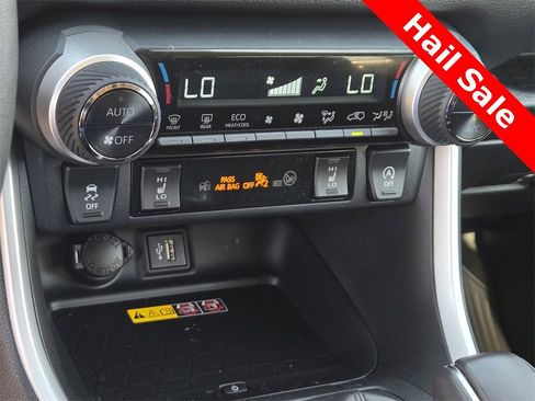 Used 2024 Toyota RAV4 XLE Premium image 16