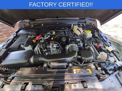 Used 2022 Jeep Wrangler Unlimited Sahara AWD/4WD image 34