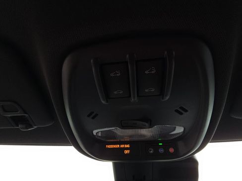 New 2026 Chevrolet Trax RS w/ Sunroof Package FWD image 24