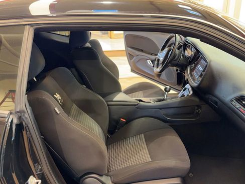 Used 2020 Dodge Challenger R/T Scat Pack w/ Dynamics Package image 19