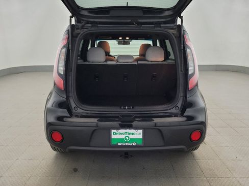 Used 2018 Kia Soul FWD image 29